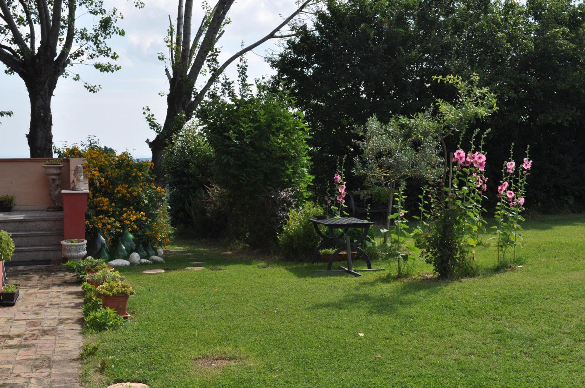 Agriturismo Isola Dei Calanchi - Guest House Atri Kültér fotó