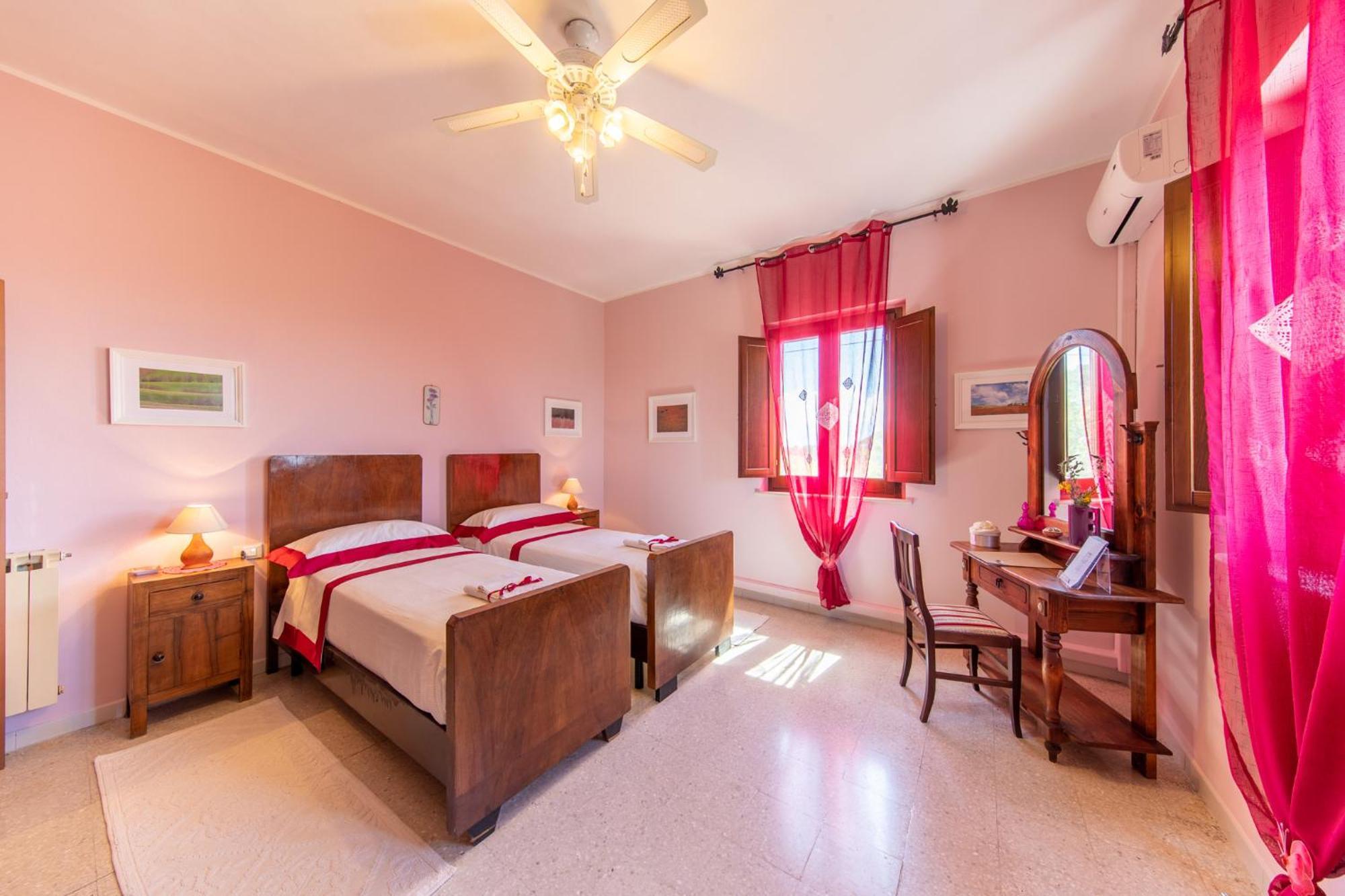 Agriturismo Isola Dei Calanchi - Guest House Atri Kültér fotó